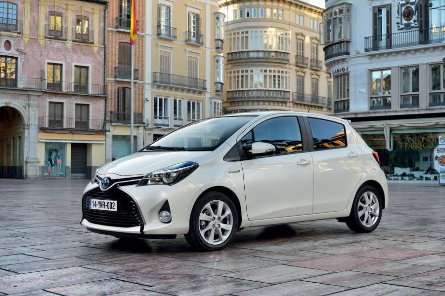  Toyota Yaris Hybrid 2014 года  (фото 1 из 29)